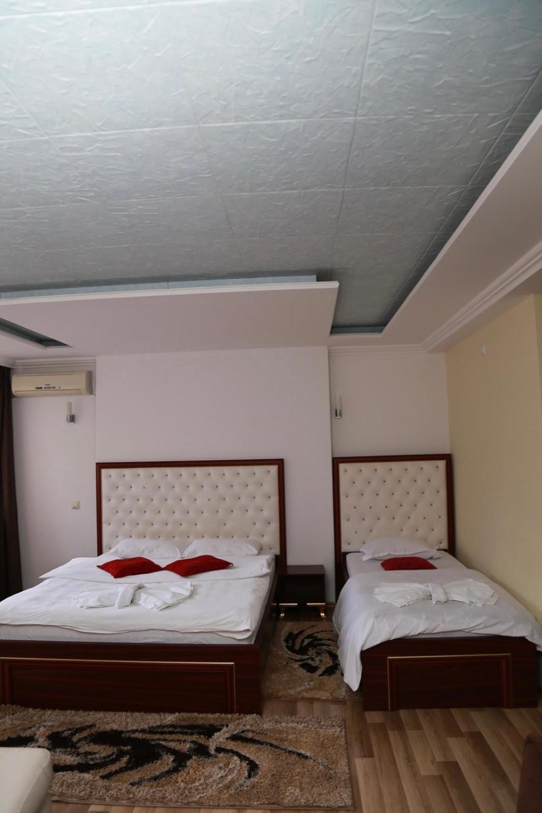 Hotel Venisi Prizren Eksteriør billede