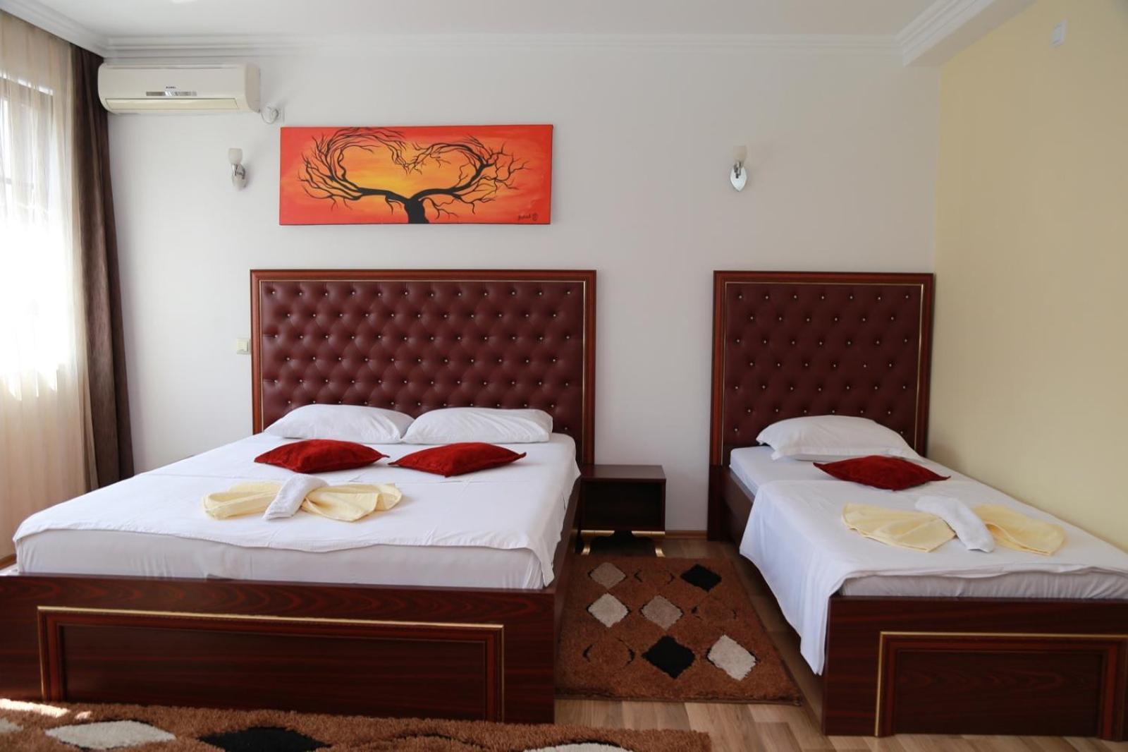 Hotel Venisi Prizren Eksteriør billede